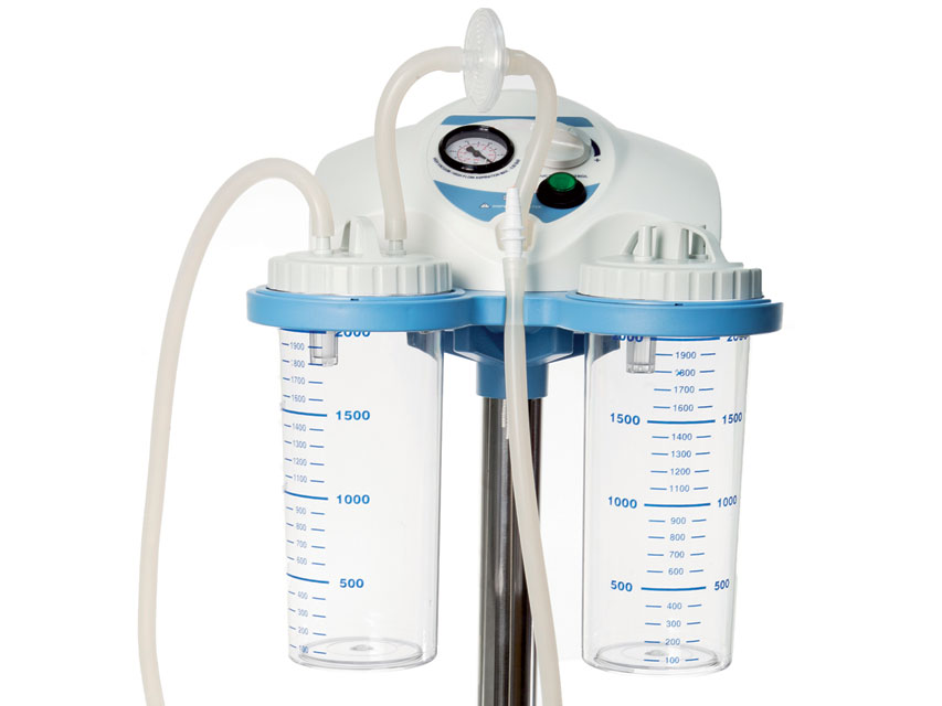 ASPIRATEUR SUPER VEGA SUR CHARIOT avec interrupteur au pied