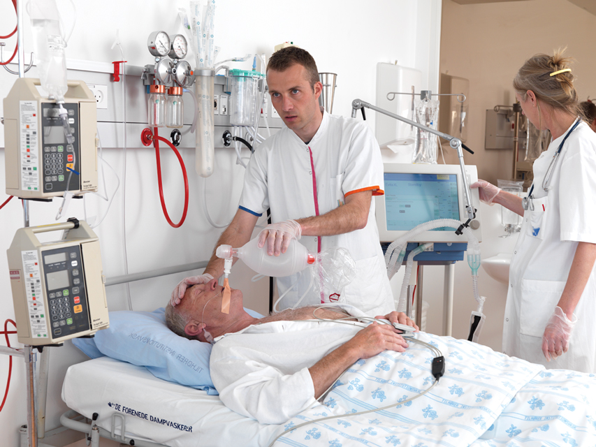 Bag and mask AMBU SPUR II adult