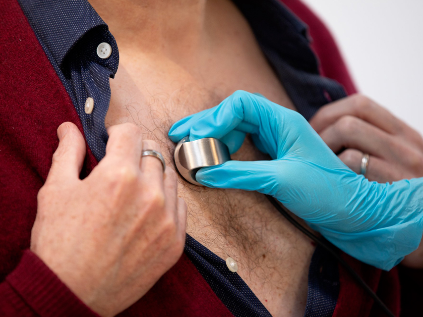 STÉTHOSCOPE ÉLECTRONIQUE RIESTER RI-SONIC - fiche USB-A - 4300