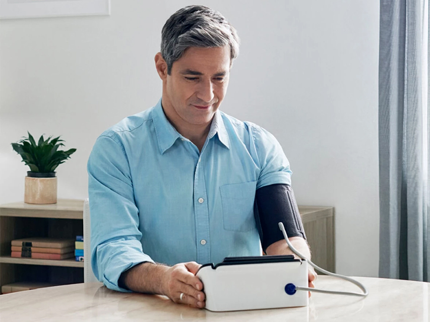 TENSIOMÈTRE + ECG OMRON COMPLETE HEM-7350T