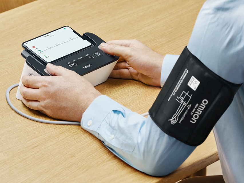 TENSIOMÈTRE + ECG OMRON COMPLETE HEM-7350T