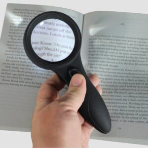 loupe de poche a led 2